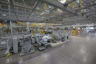 當(dāng)“熄燈工廠”照亮未來 富士康自動化轉(zhuǎn)型與勞動力市場的陣痛與重塑